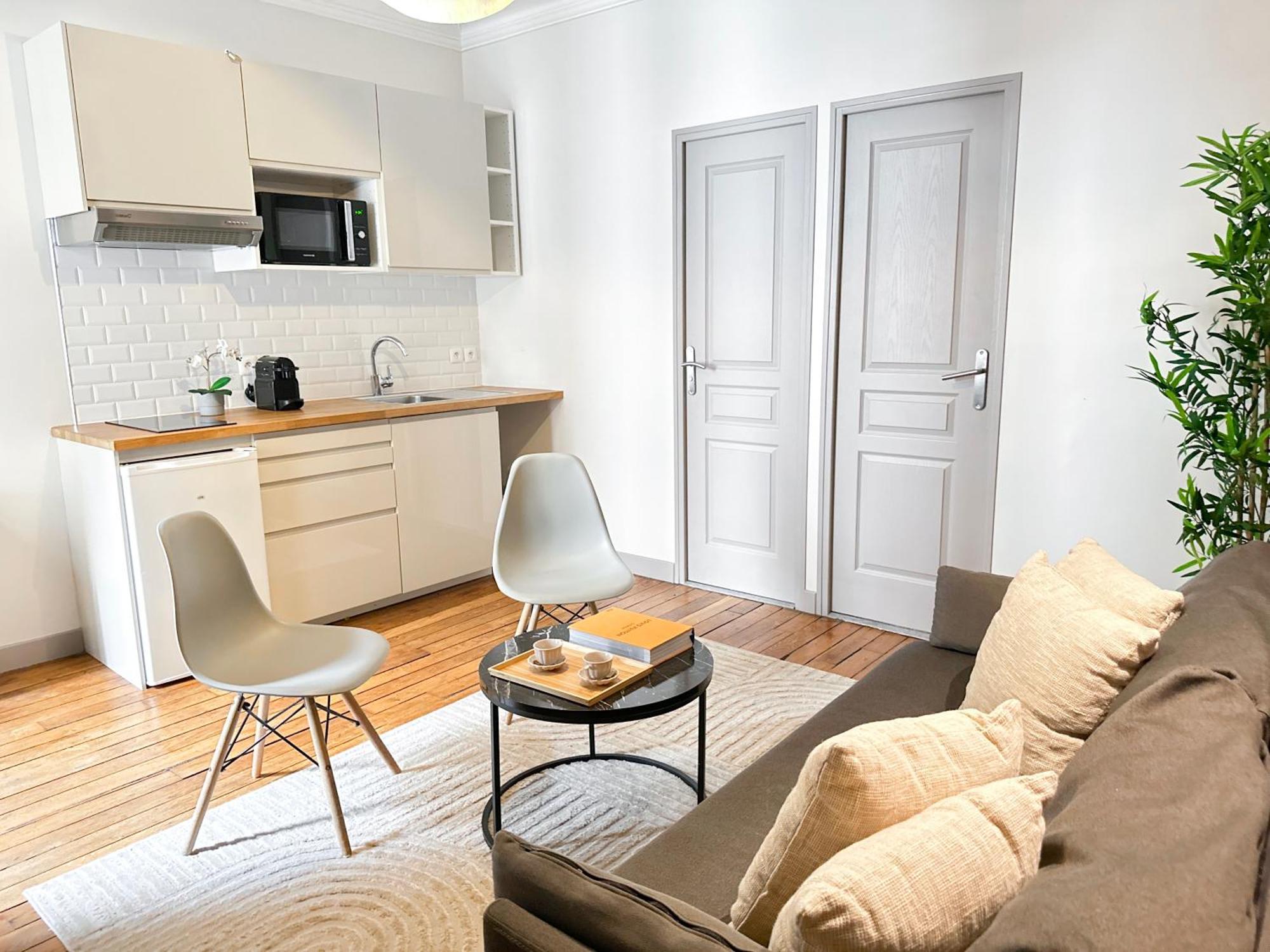 Unique Flat Near Louvre & Palais Royal Apartment Париж Екстериор снимка